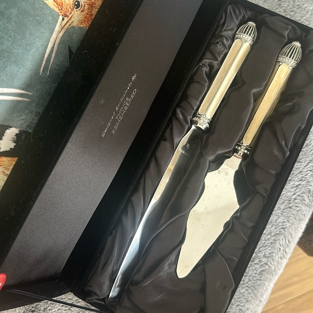 Things Remembered Silver and Cream Cake Cutting Knife Set